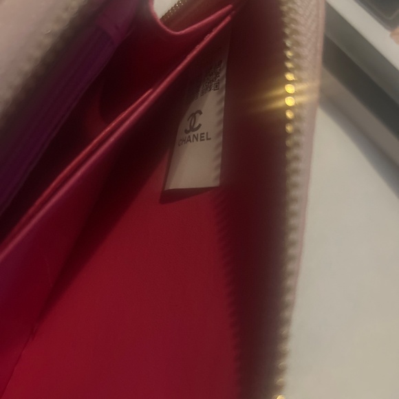 Chanel wallet - Picture 2 of 5